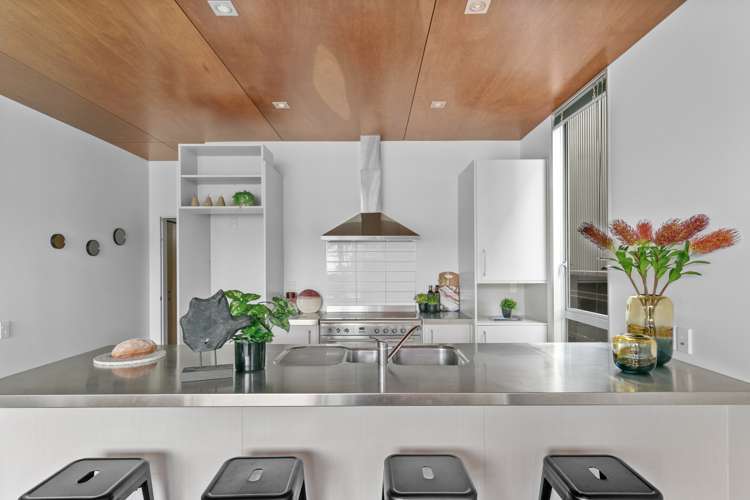 12/3 Severn Street Island Bay_5