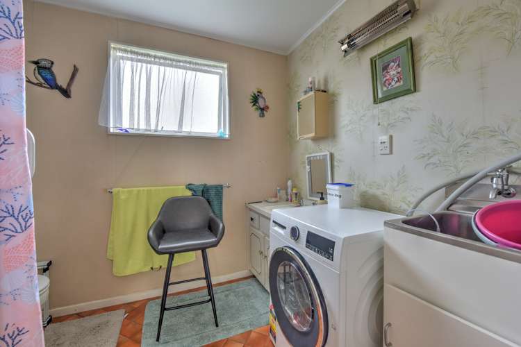 37a-D Wentworth Street Gore Surrounds_7