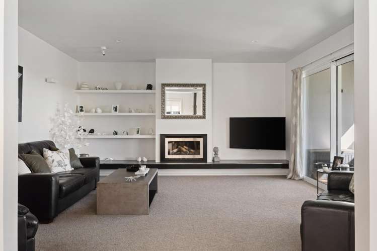 13 Gwyneth Place Lytton West_10
