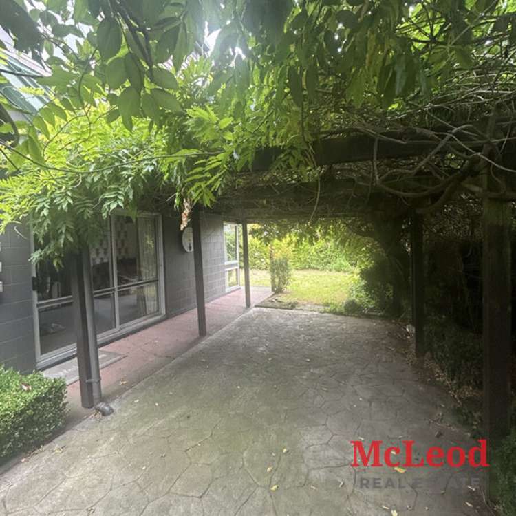 2/48 Queens Drive Allenton_13