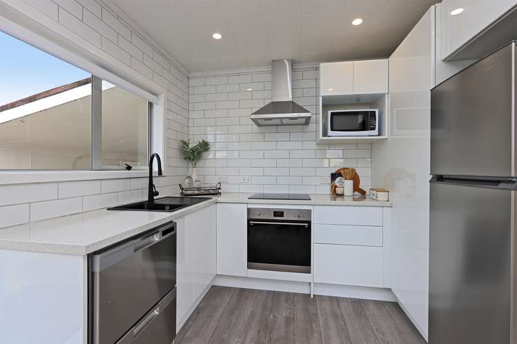 27 York Avenue Tamatea_4