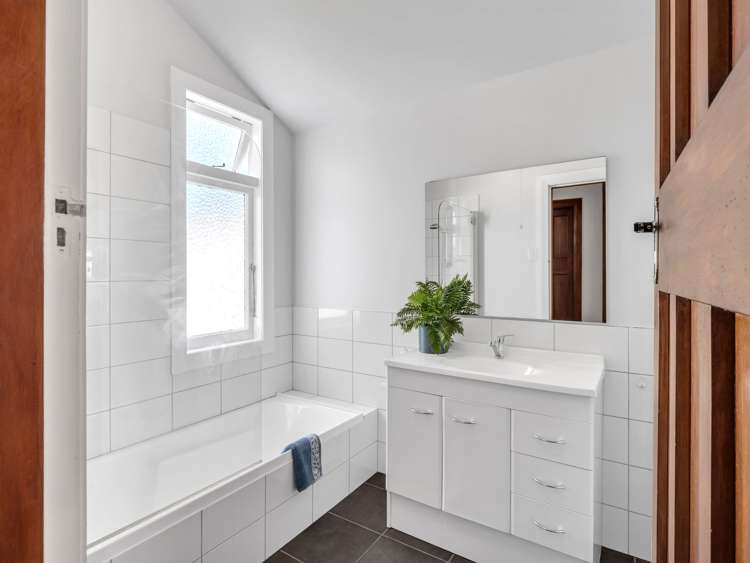 13 Ross Street Marton_13