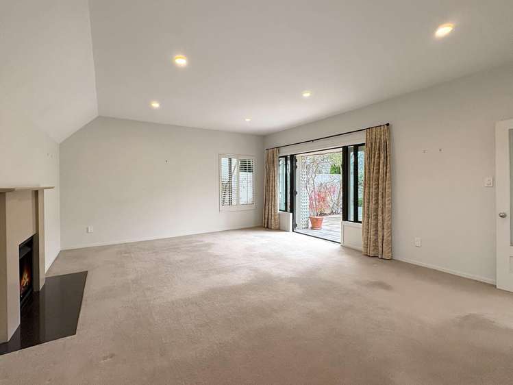 2/22 Queens Av Merivale_5