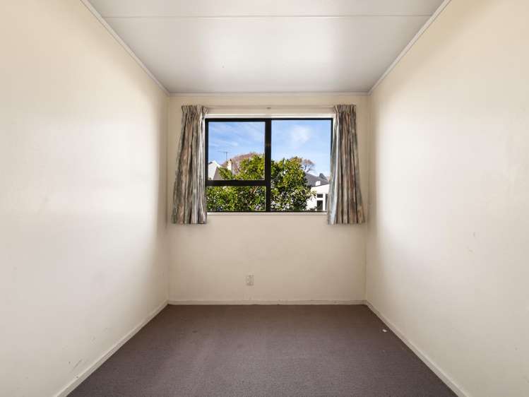 10D Law Street Caversham_14