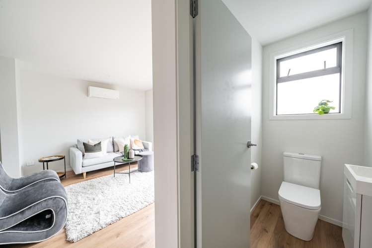 4/11 Lees grove Wainuiomata_6