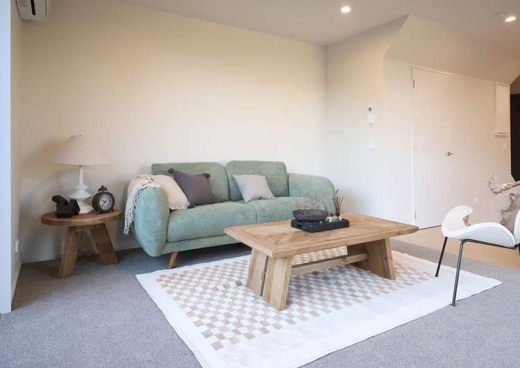 4/4 Burlington Street_5
