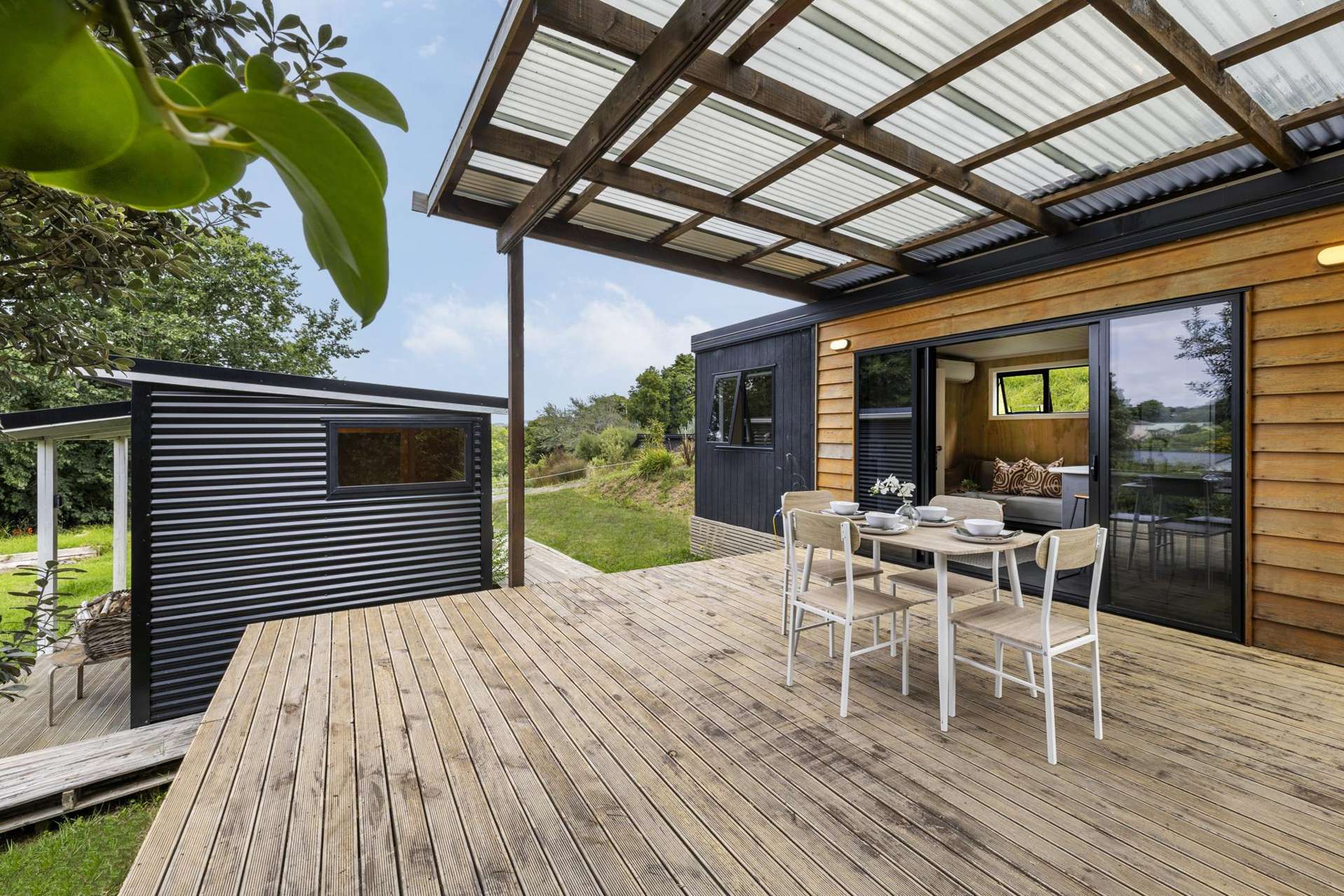 8 Te Toki Way Raglan_0