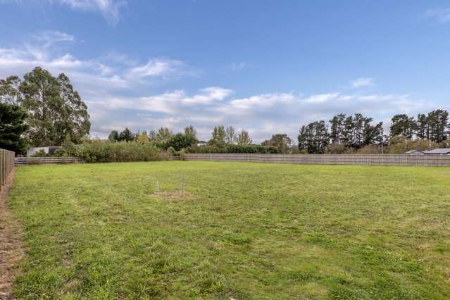Build Big On The Edge Of Amberley