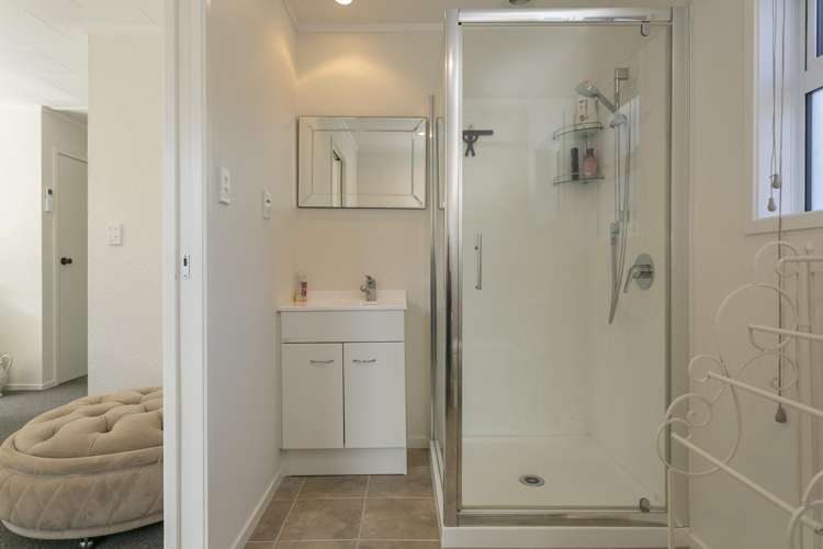 10 Kensington Place Richmond Heights_27