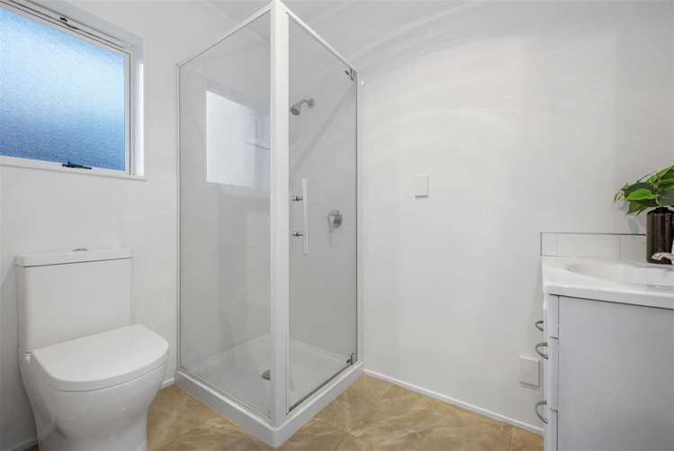 8 Moreland Avenue Pukete_10