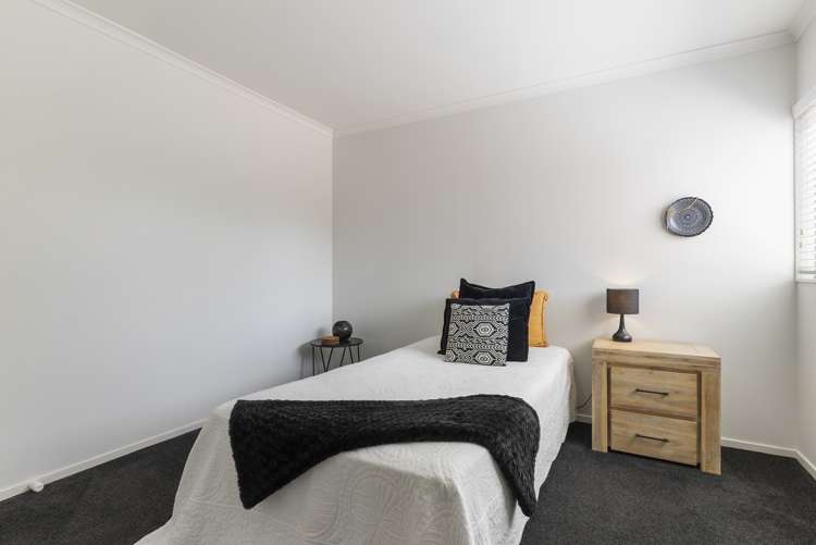 16 Chettle Court New Lynn_15