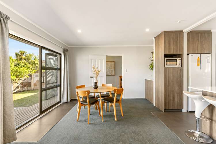 1/14 Butley Drive Farm Cove_11