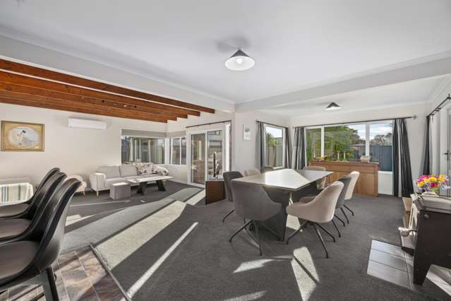 26 Newbourne Crescent Redwoodtown_3