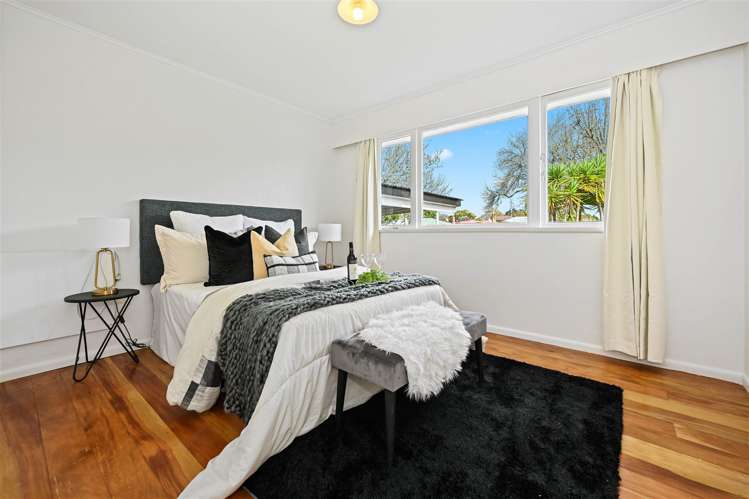 5 Sutton Crescent Hillcrest_12