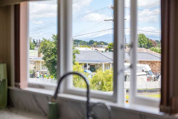 9 Matthews Crescent Melville_28