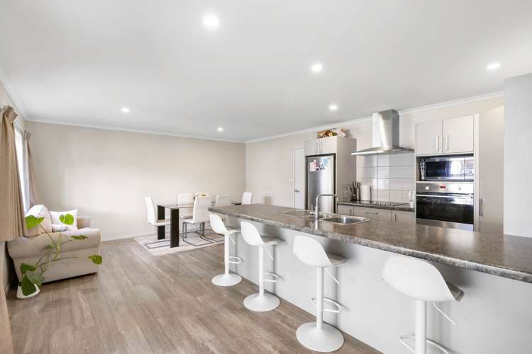 73 Bathurst Crescent Pyes Pa_10