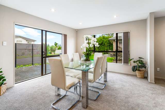 11 Riverglade Parkway Te Atatu South_4