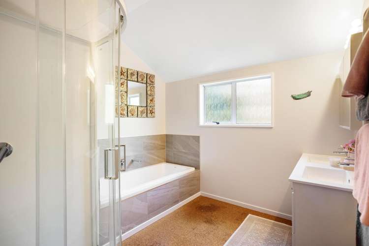 6 Rosehill Road Macandrew Bay_30