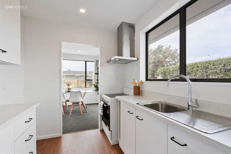 11 Channel Place Aranui_9