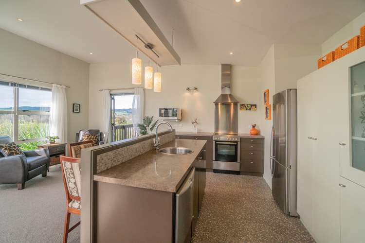 7 Empressa Heights Helensville_5