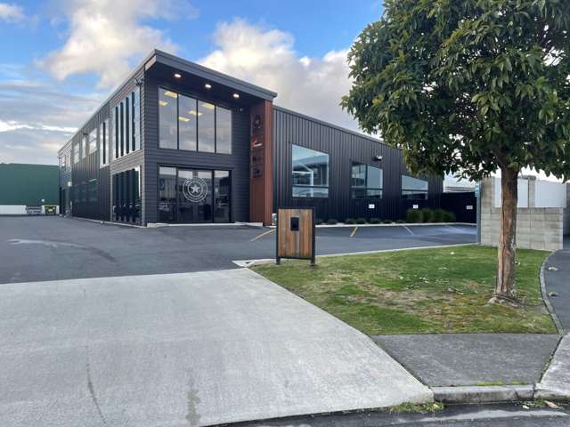 Contemporary Commercial Building - Papamoa