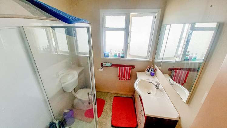 21 Main Road Tuatapere_7