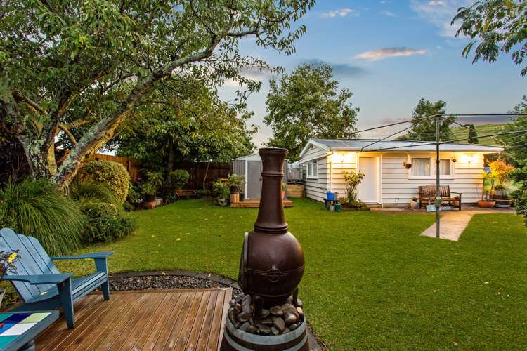 11 Koru Street Mangere Bridge_21