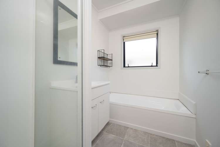 3/52 Agincourt Street Glenfield_17