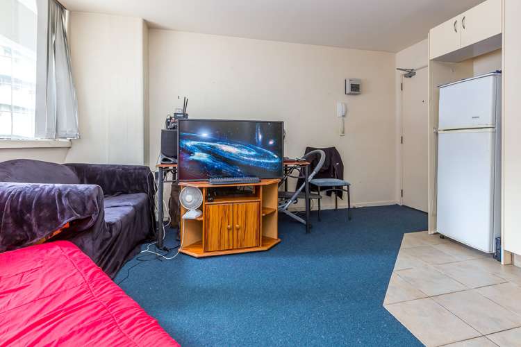 5h/2 Whitaker Place Grafton_5