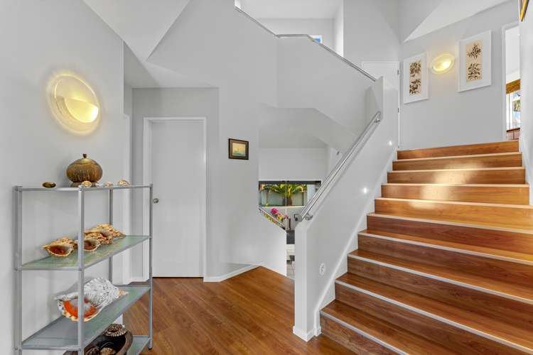 33 Gulf Crest Bucklands Beach_14