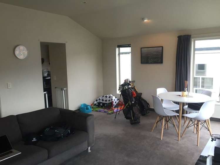 3/55 Thompson Street Queenstown_6