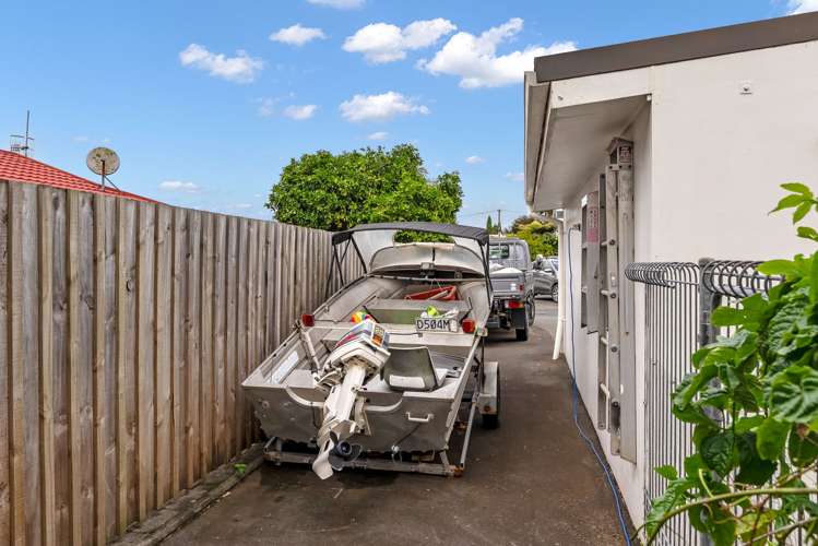 14A Mains Avenue Kensington_24