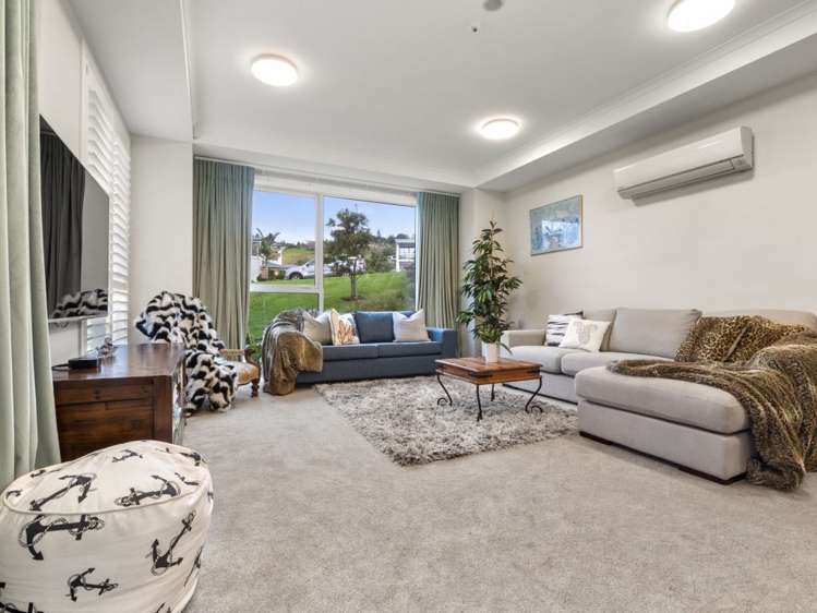 73 Panorama Heights Orewa_6