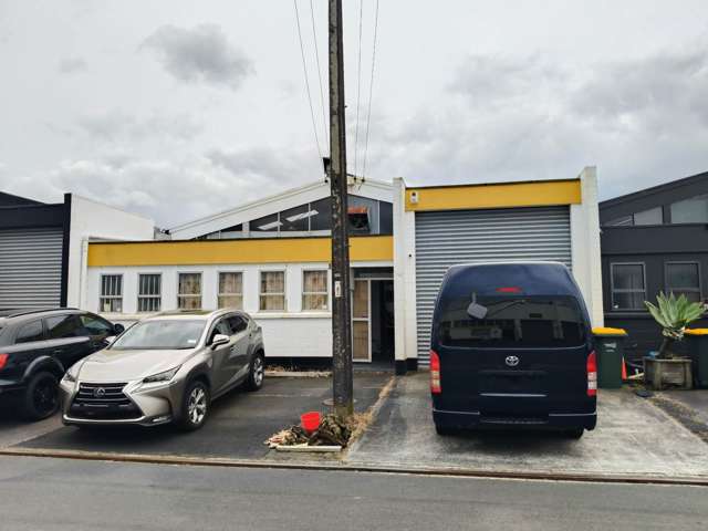 HENDERSON VALLEY WAREHOUSE