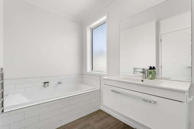 24 Foley Grove Pyes Pa_14