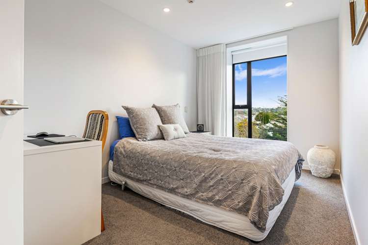 301/4 Bute Road Browns Bay_13