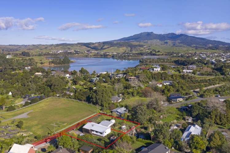 13b East Street Raglan_26