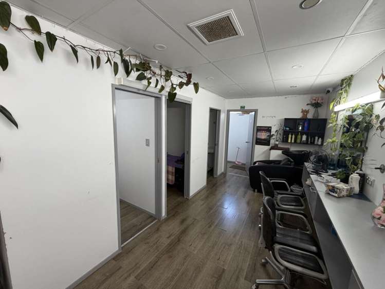 14 Delta Avenue New Lynn_3
