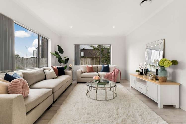 23 Bordeaux Parade Te Atatu South_1