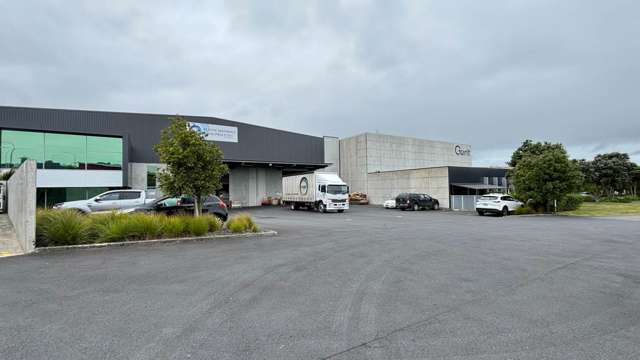 ALBANY INDUSTRIAL - 1,839M² WITH 80% WAREHOUSE