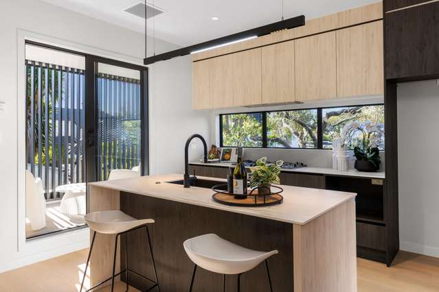 3/201 Hurstmere Road Takapuna_3