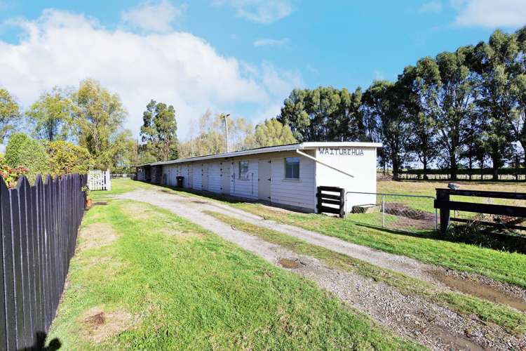 8 Winter Road Wyndham Surrounds_18