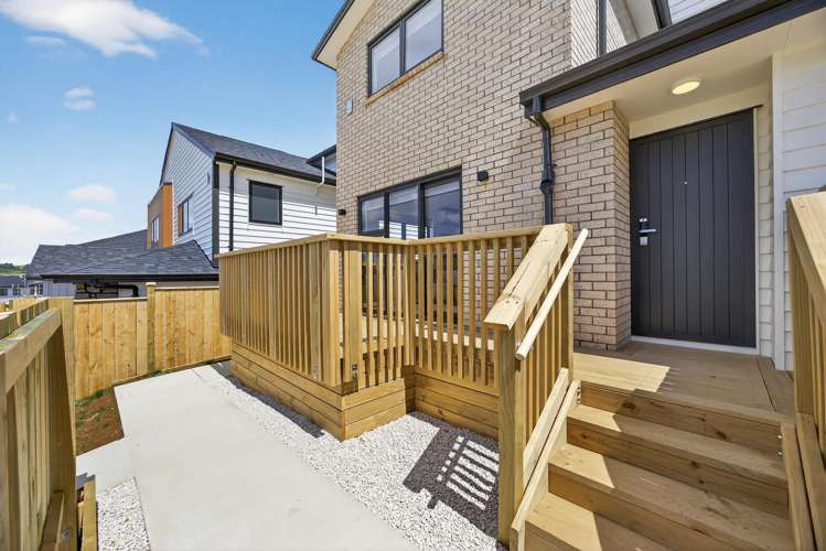 6 Ballyalton Crescent Flat Bush_17