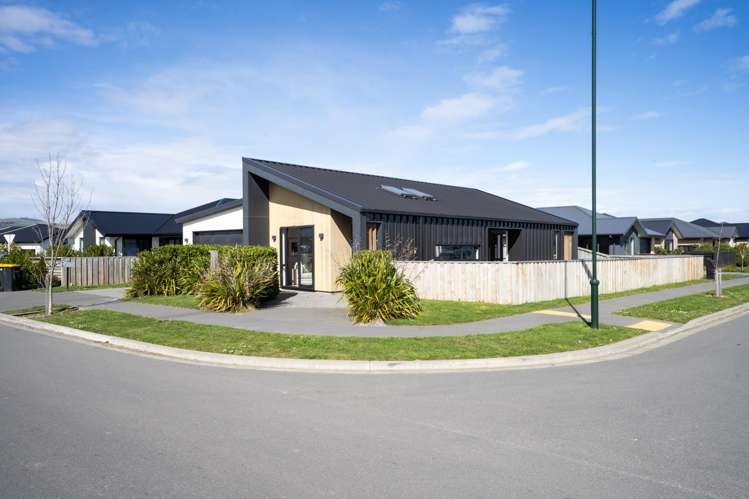 6 Blue Jacket Drive_0