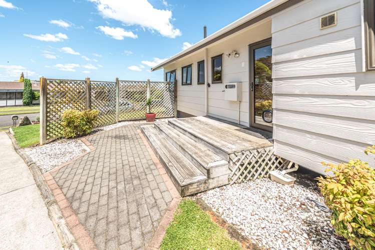 37 Bens Place Springvale_19