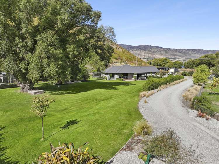 20 Sugarloaf Drive Cromwell_1