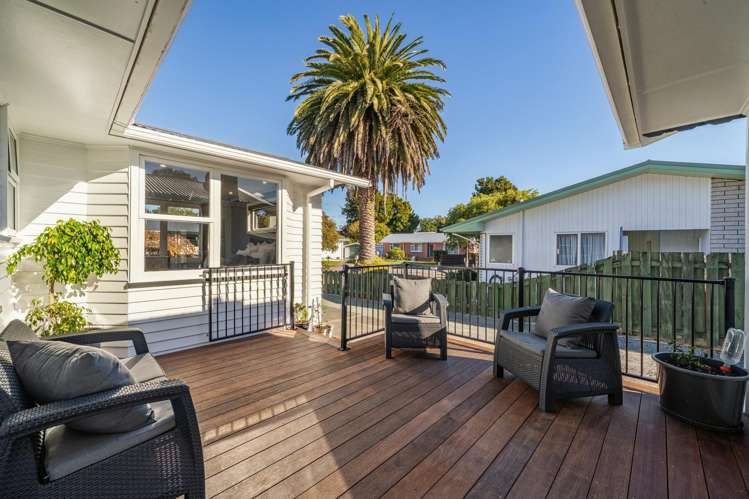 8 Snell Grove_2