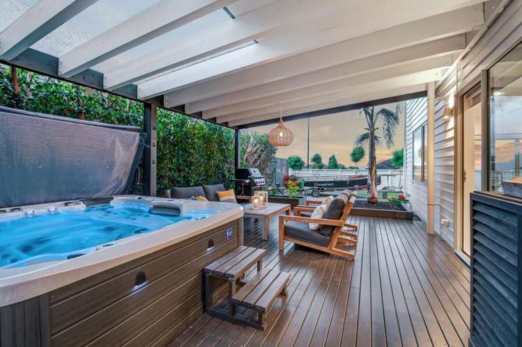 9 Ruth Craig Place Stanmore Bay_7