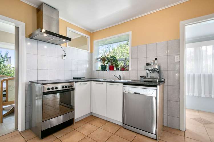 72 Astley Avenue New Lynn_7