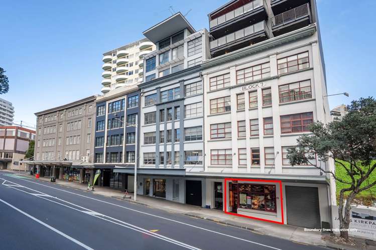 Unit 1R/37 Anzac Avenue City Centre_3